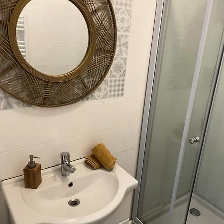 Pieces - A Aix Les Bains - Pieces 504 Apartment *